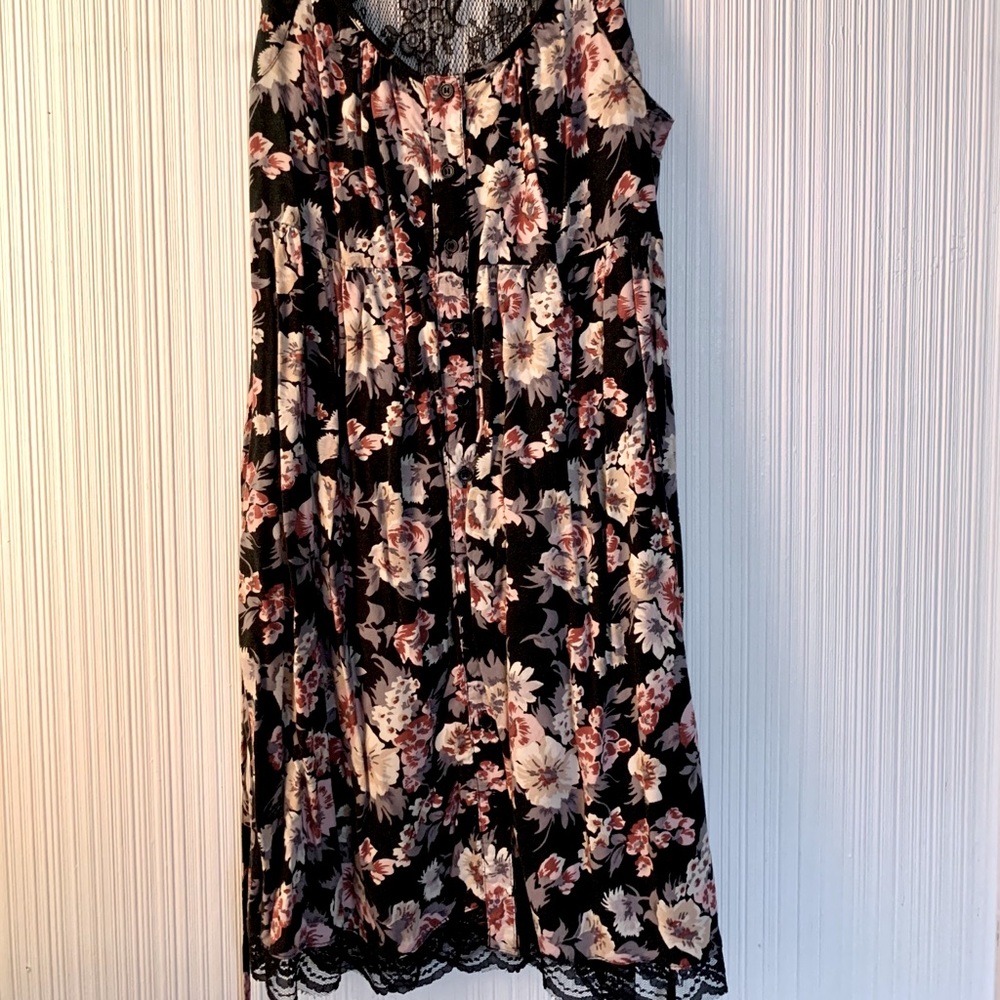 Lace trimmed Floral Button-up Sundress